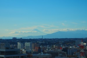 横浜マリンタワーから富士山方面